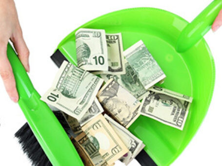 22 4 signs you need to clean up your finances FP